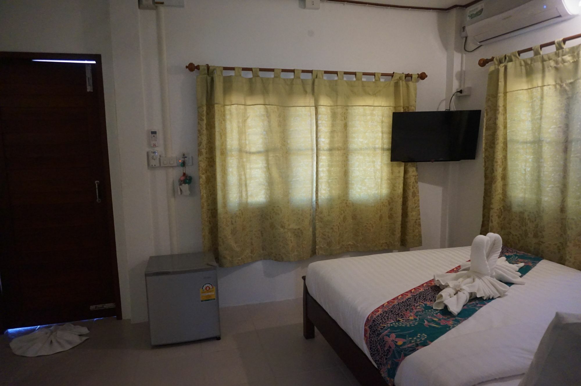 Goodtime 4P Resort Ko Tao Exterior photo